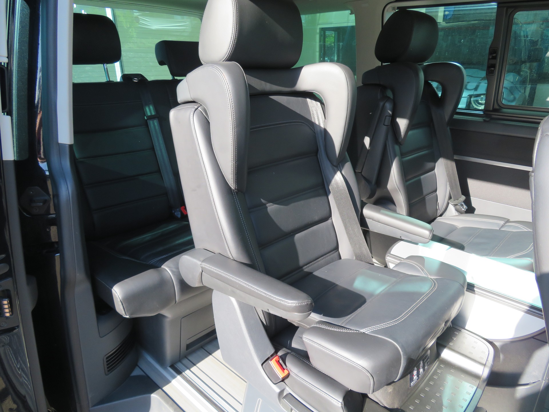 VW T6.1 Multivan 2.0 Bi-TDI "Highline" 4Motion DSG - 14