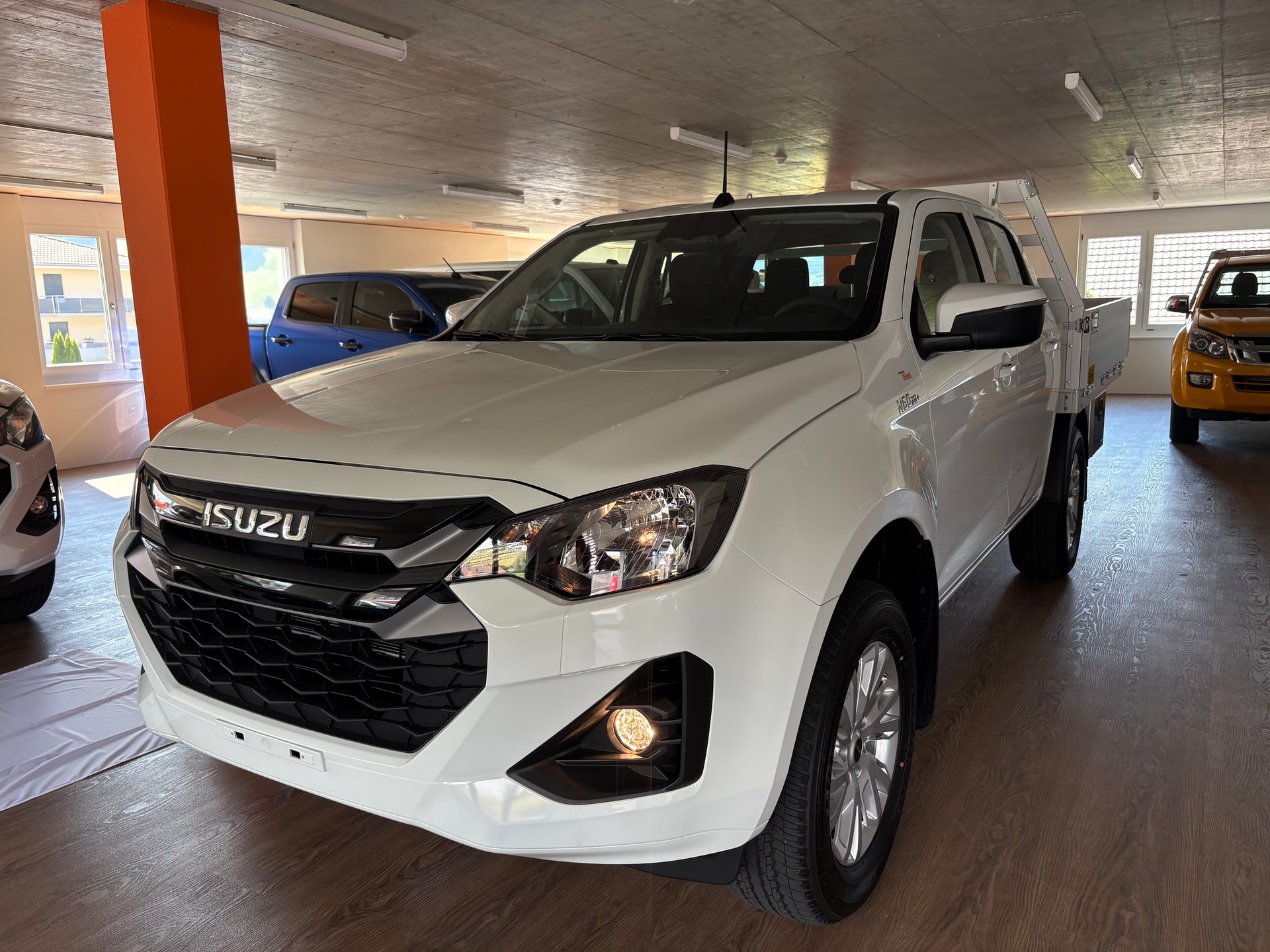 ISUZU D-MAX 1.9 CrewCab N60BB+ 4x4 - 6