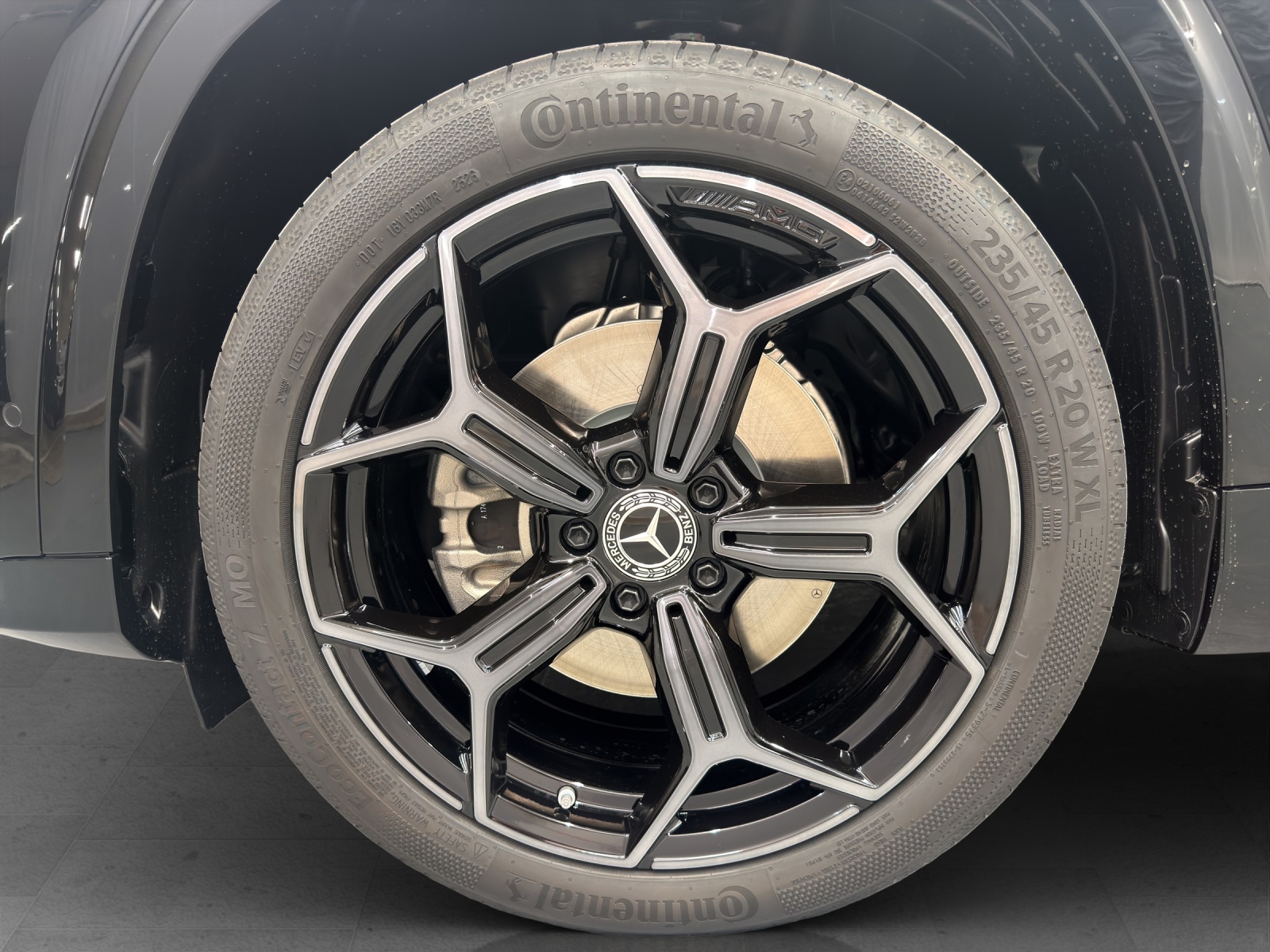 MERCEDES-BENZ GLB 220 AMG Line 4Matic - 6