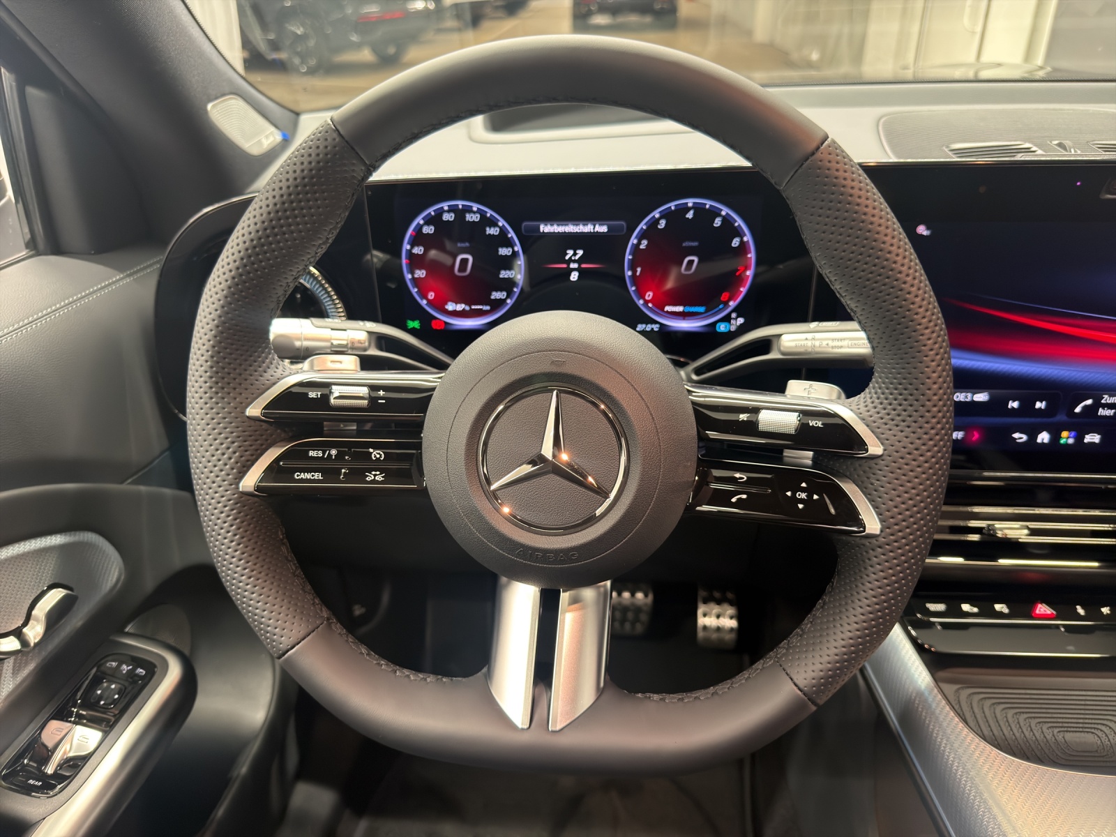 MERCEDES-BENZ GLB 220 AMG Line 4Matic - 15