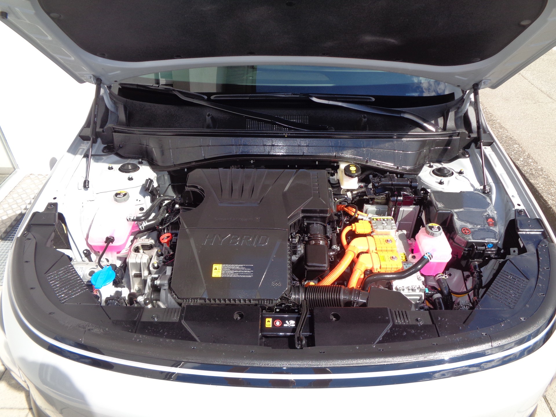 HYUNDAI Kona 1.6 GDi HEV Vertex DCT - 24