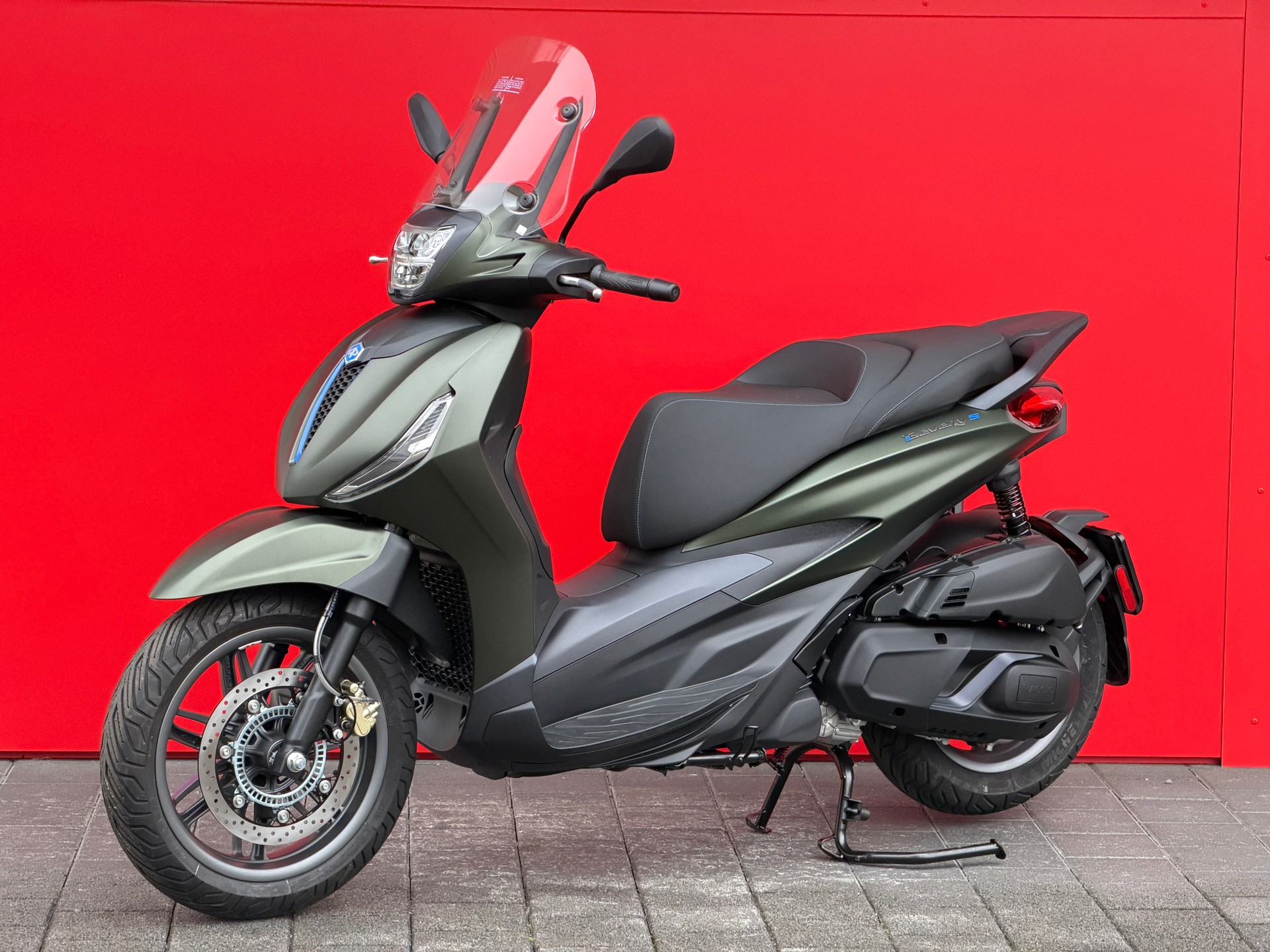 PIAGGIO Beverly 400 Sport E5+ - 13