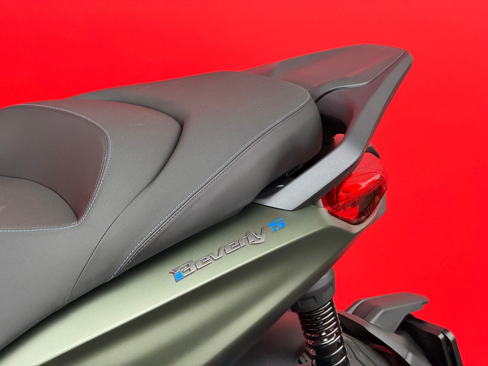 PIAGGIO Beverly 400 Sport E5+ - 14