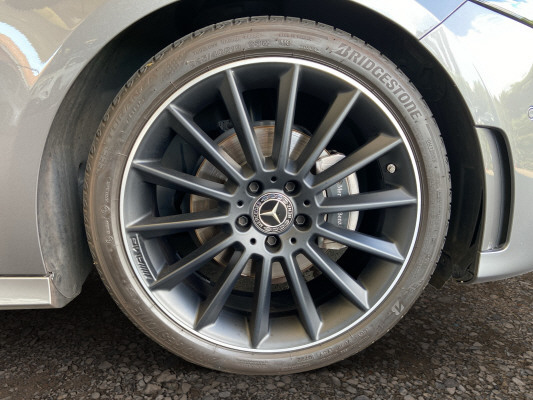 MERCEDES-BENZ A 200 AMG Line - 8
