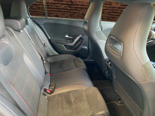 MERCEDES-BENZ A 200 AMG Line - 12
