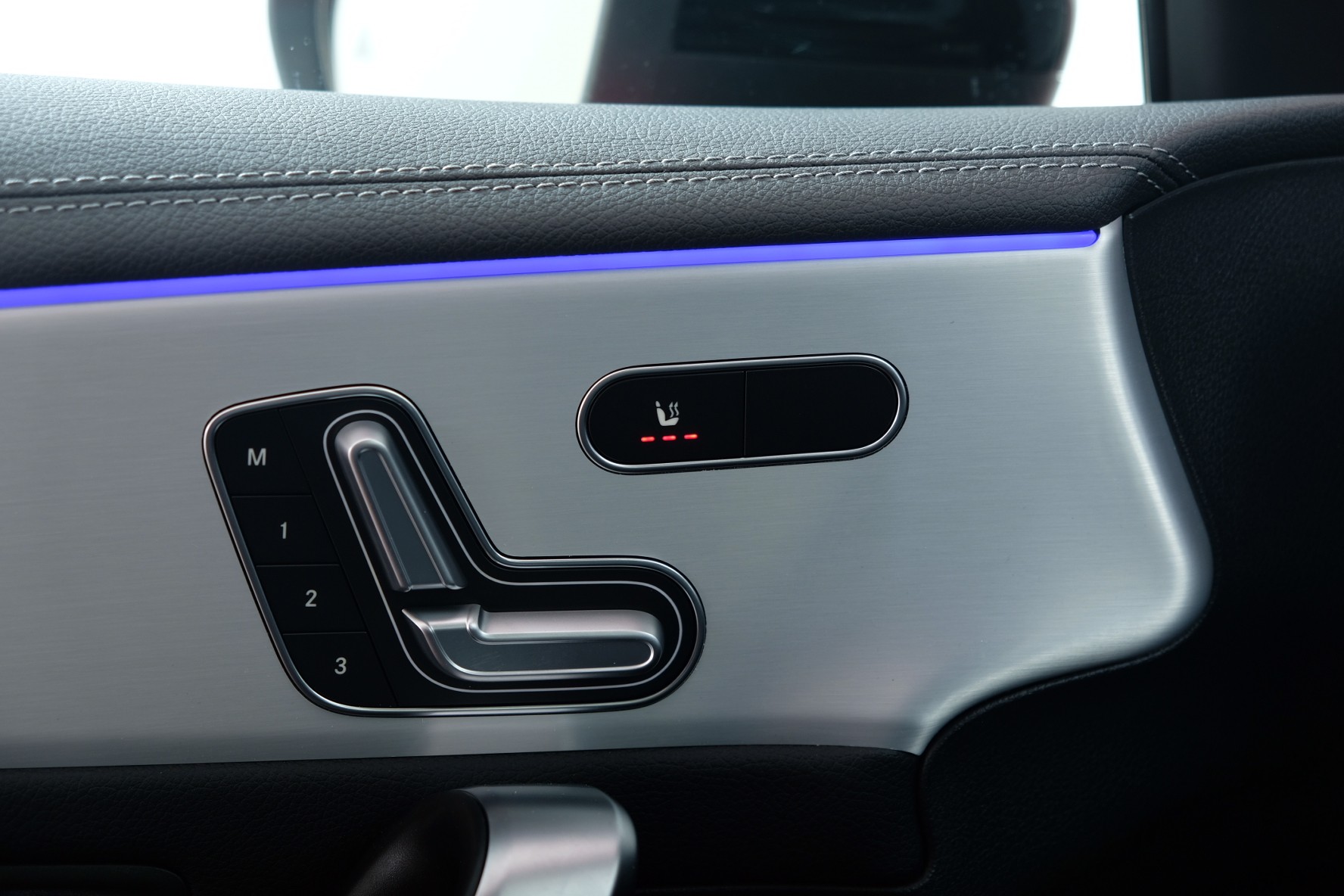 MERCEDES-BENZ A 35 AMG 4Matic Speedshift - 14