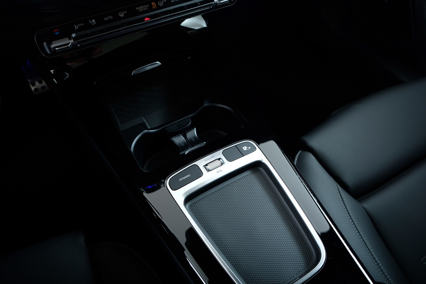 MERCEDES-BENZ A 35 AMG 4Matic Speedshift - 15