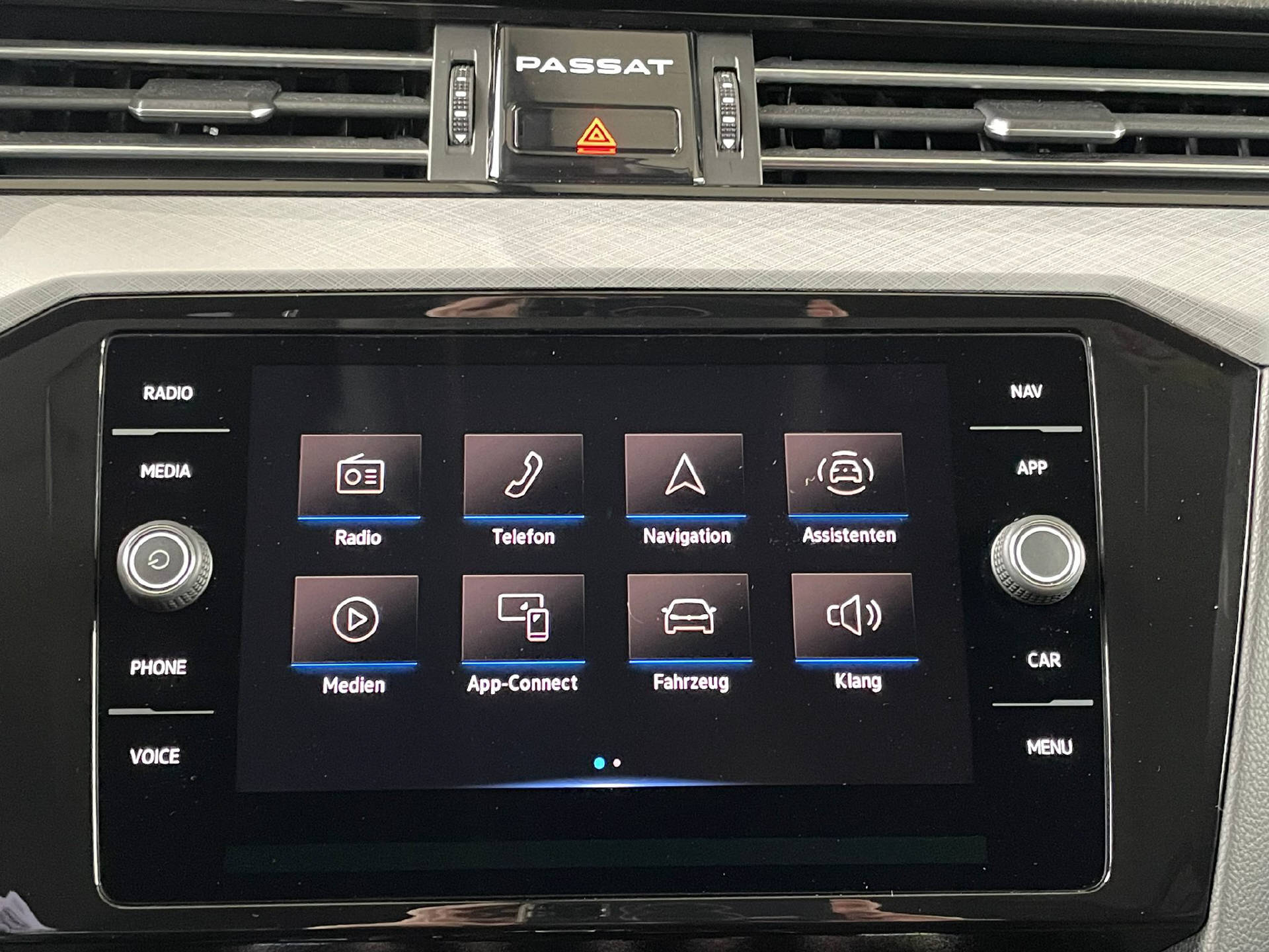 VW Passat Variant 1.5 TSI Business DSG-13