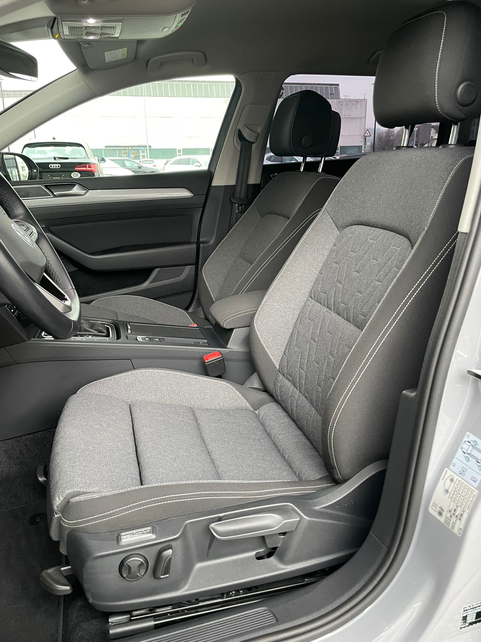 VW Passat Variant 1.5 TSI Business DSG-5