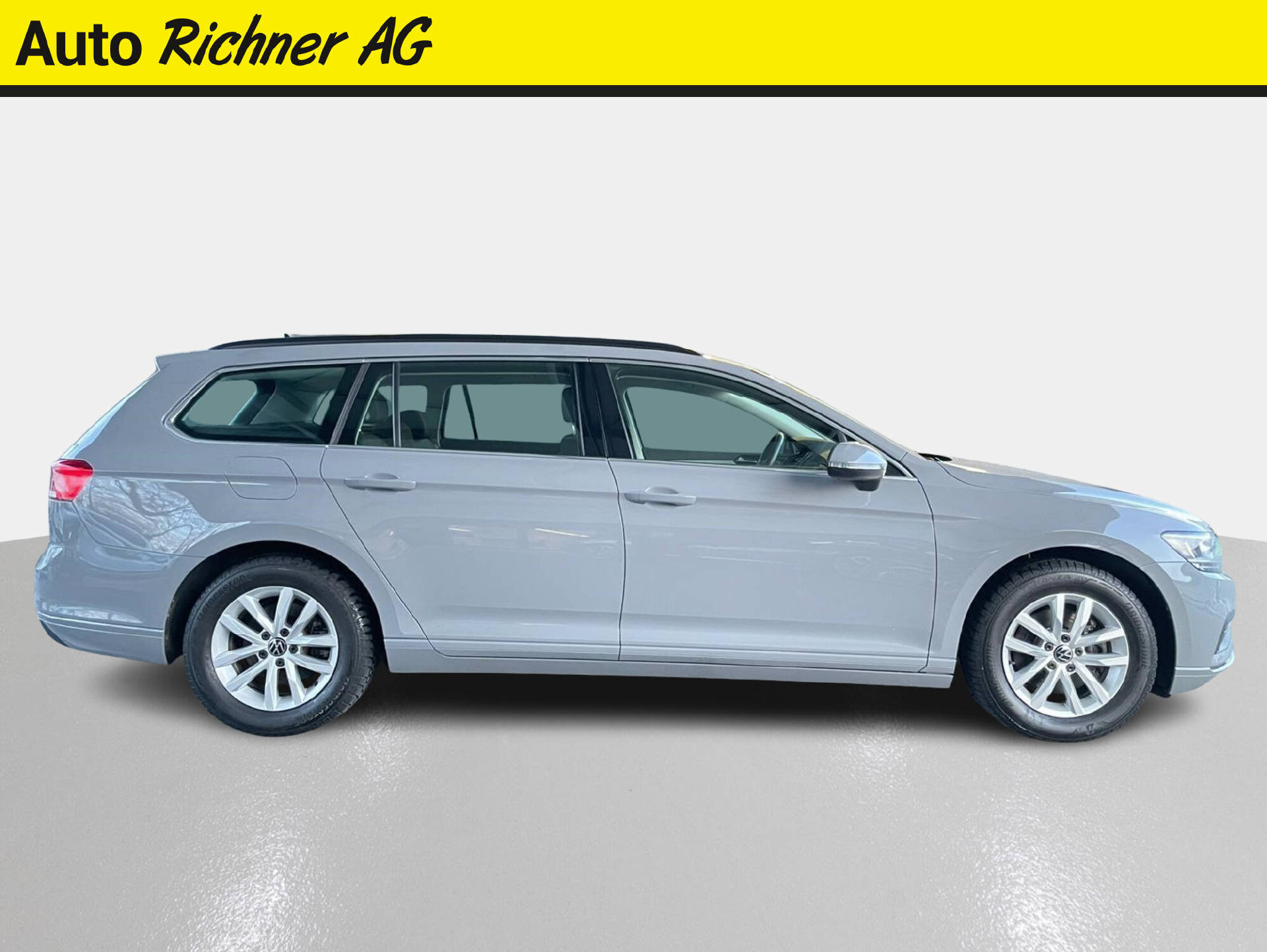 VW Passat Variant 1.5 TSI Business DSG-2