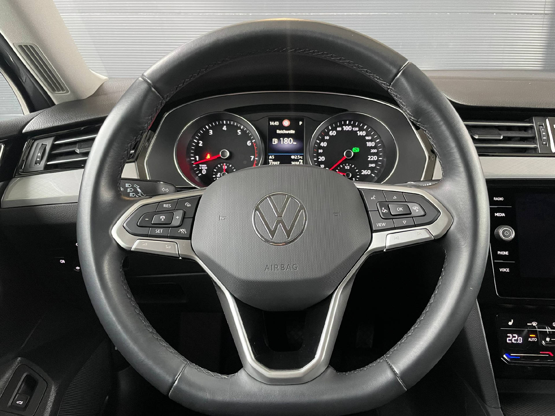 VW Passat Variant 1.5 TSI Business DSG-7