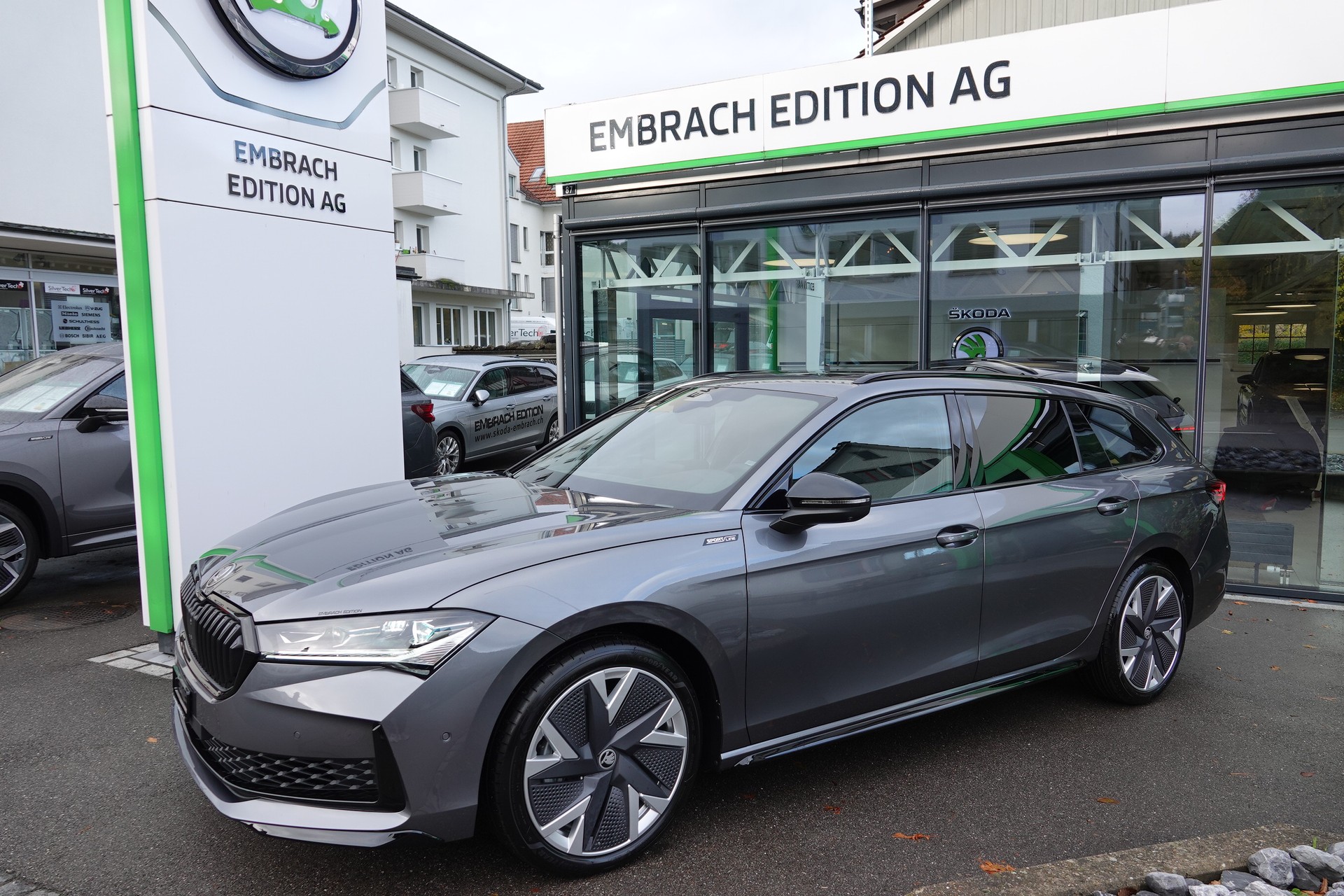 SKODA Superb Combi 2.0 TSI Sportline 4x4 DSG