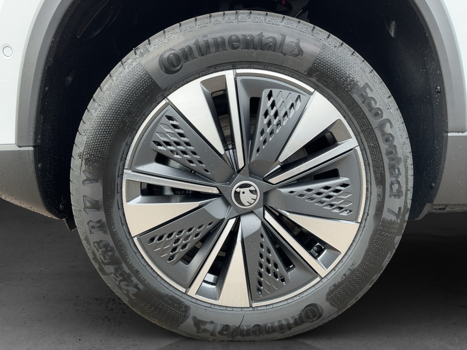 SKODA Karoq 2.0 TDI CR Dynamic 4x4 DSG - 13