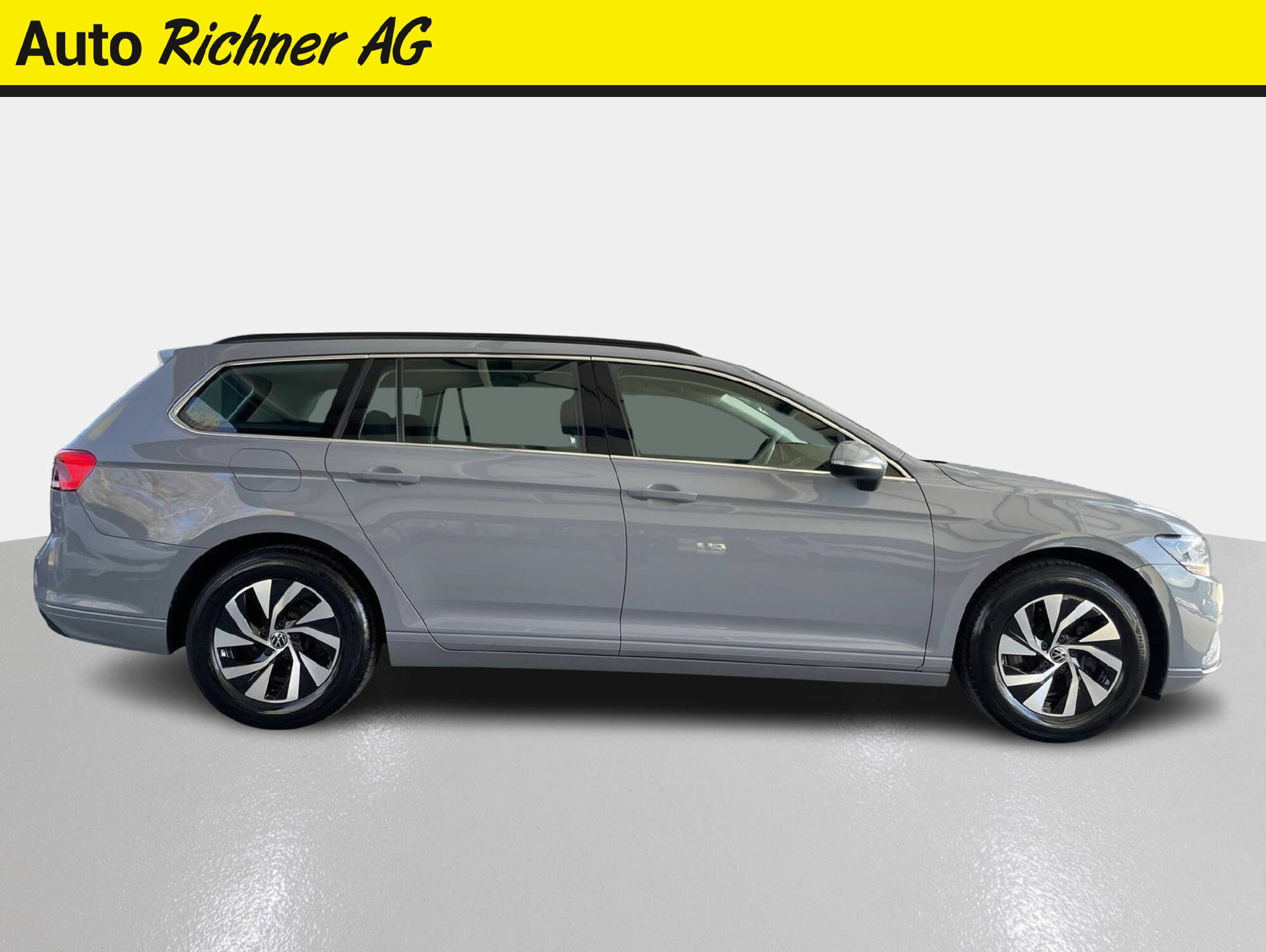 VW Passat Variant 1.5 TSI Business DSG-2