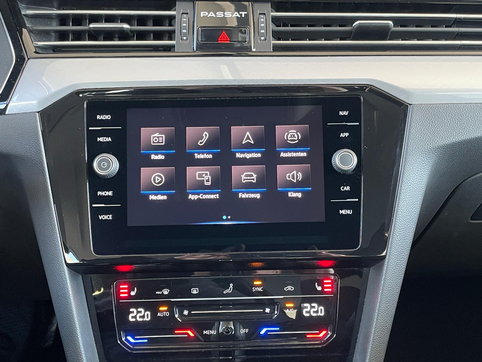 VW Passat Variant 1.5 TSI Business DSG-9