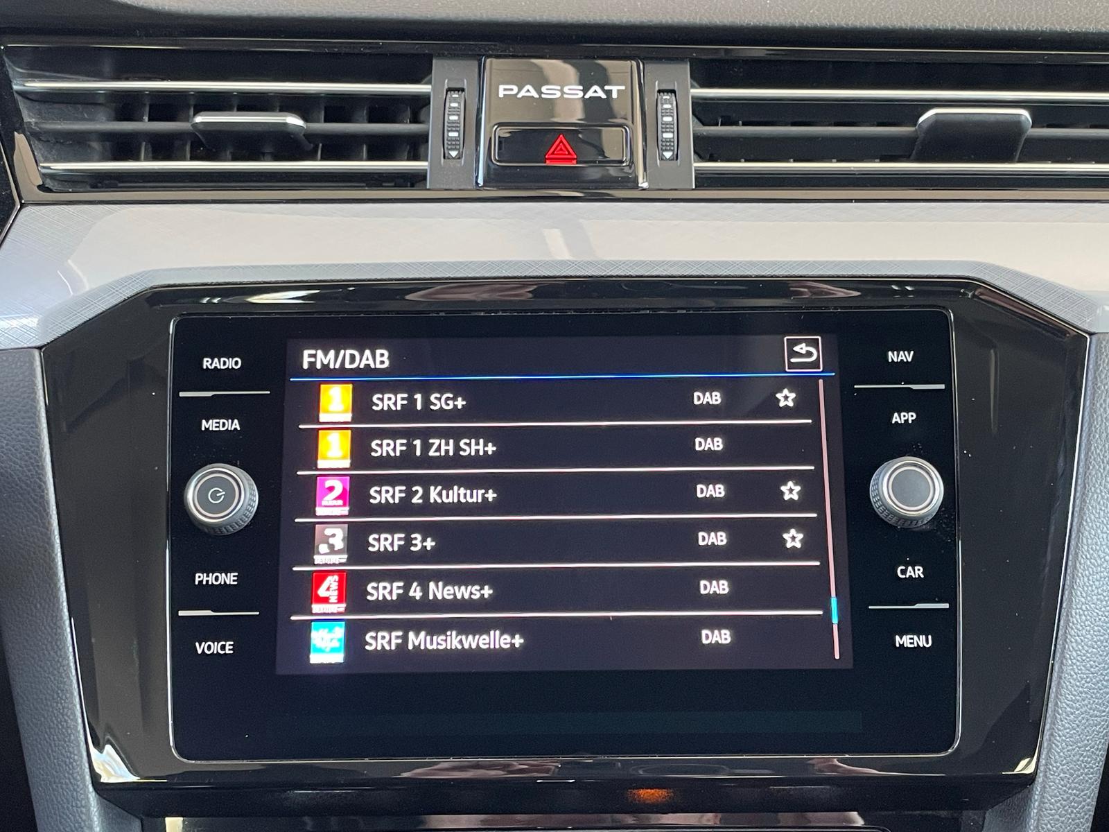 VW Passat Variant 1.5 TSI Business DSG-10