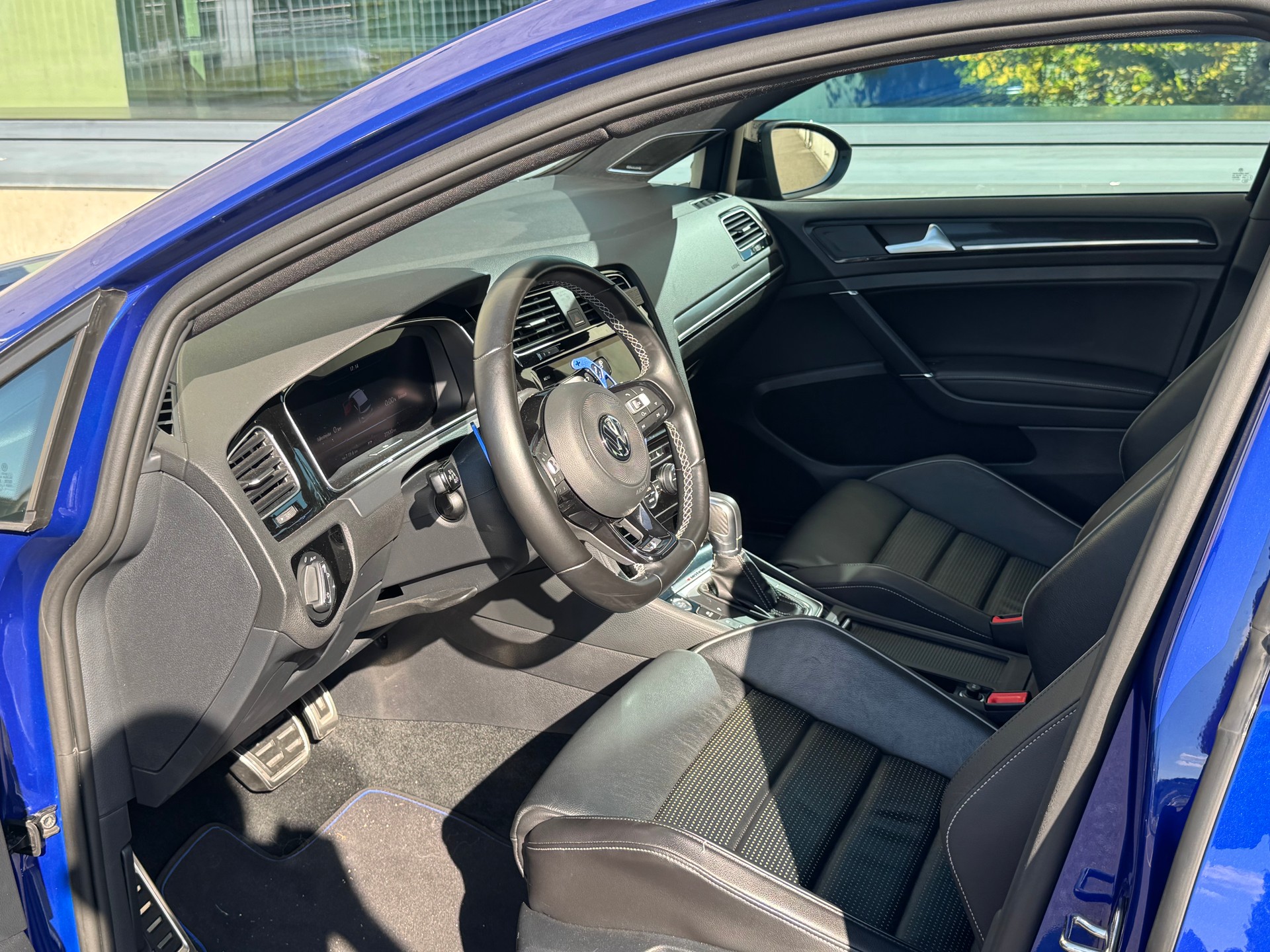 VW Golf 2.0 TSI R 4Motion DSG - RESERVIERT - 5