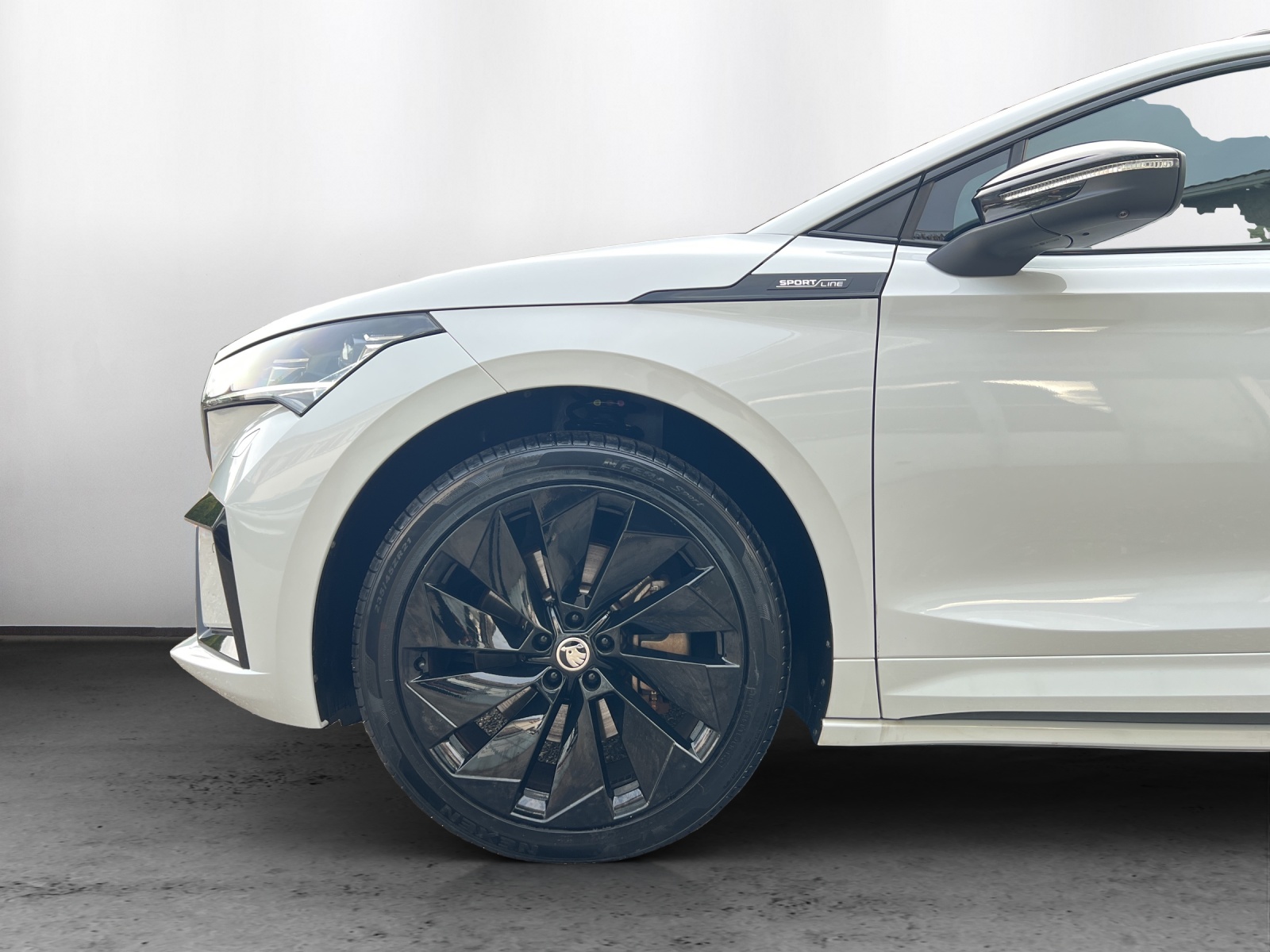 SKODA Enyaq iV 80x SportLine - 13