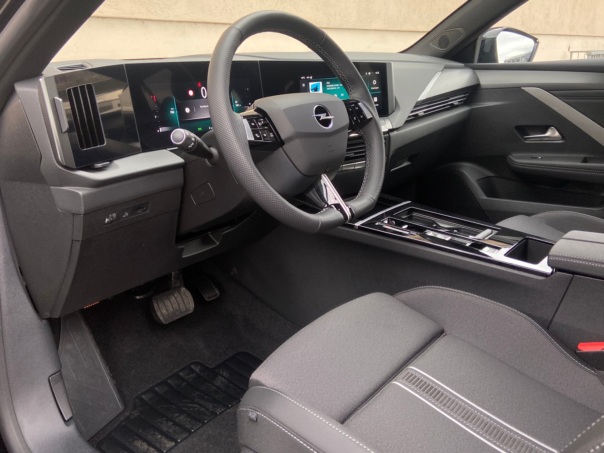 OPEL Astra Sports Tourer 1.2i Turbo GS Automat - 5