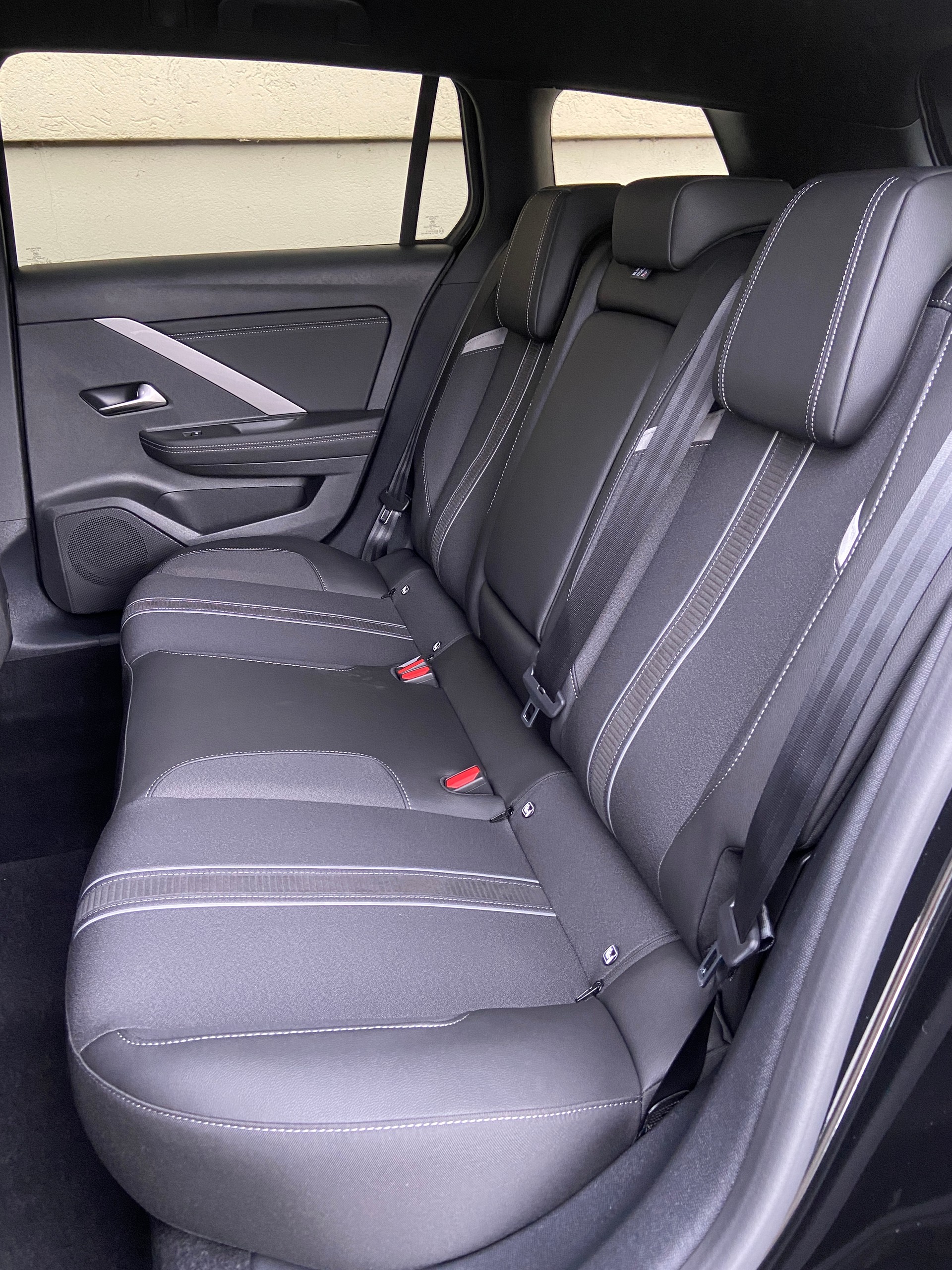 OPEL Astra Sports Tourer 1.2i Turbo GS Automat - 7