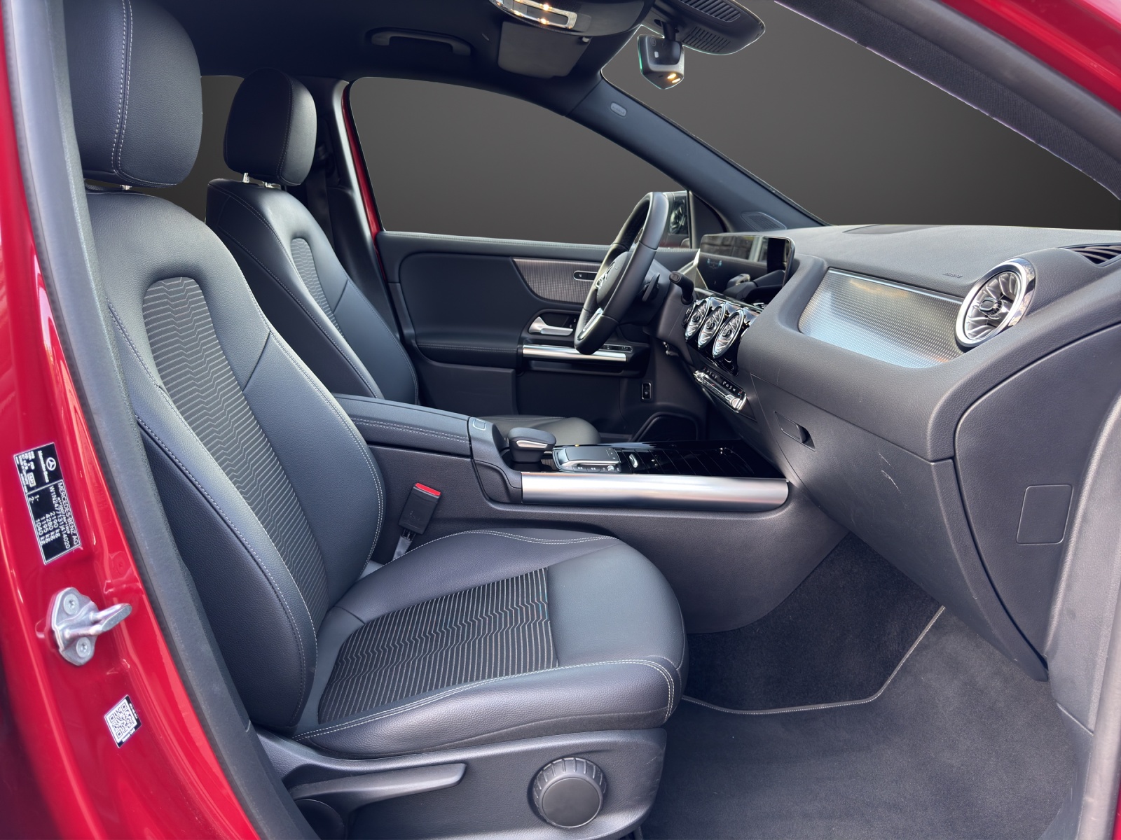 MERCEDES-BENZ GLA 200d Progress. 4Matic - 12