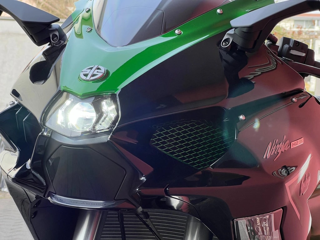 KAWASAKI Ninja H2 SX SE - 8