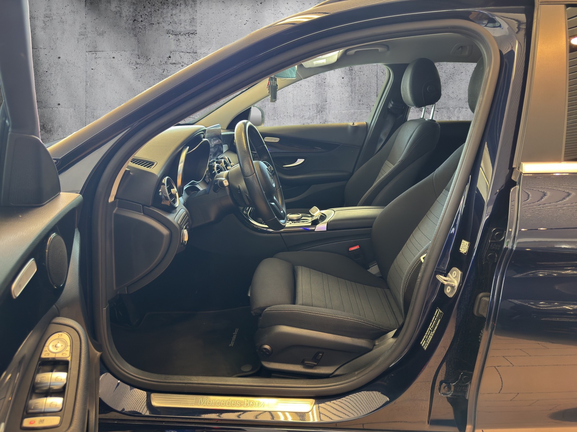 MERCEDES-BENZ C 220 d Swiss Star 4M 9G-Tronic - 9