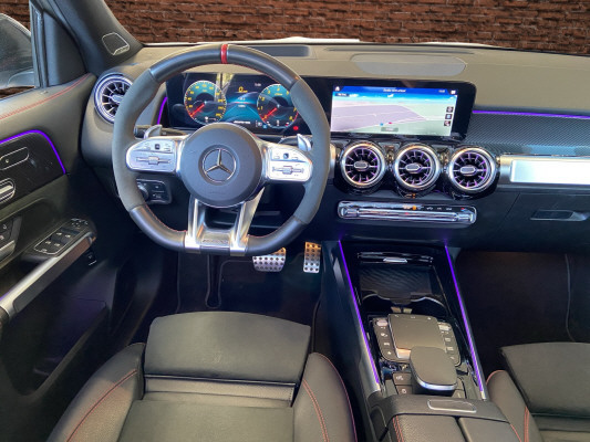 MERCEDES-BENZ GLB 35 AMG 4 MATIC - 11
