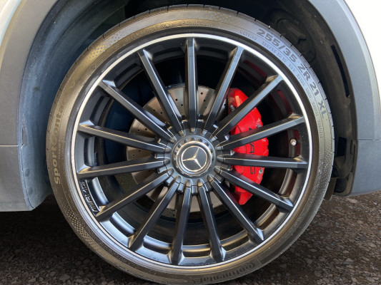 MERCEDES-BENZ GLB 35 AMG 4 MATIC - 9