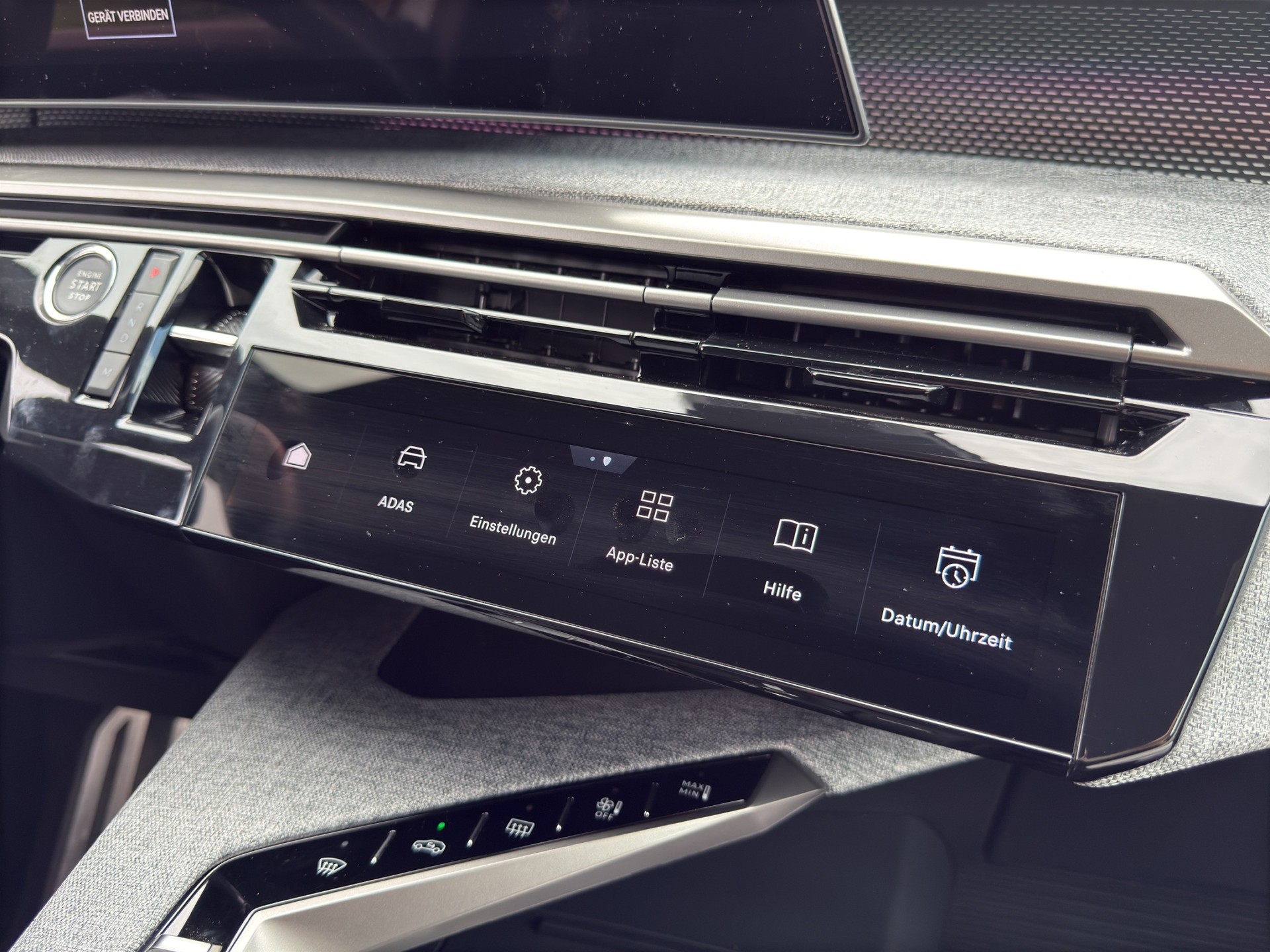 PEUGEOT 5008 1.2 Hybrid e-DCS6 GT 7 Plätzer - 46