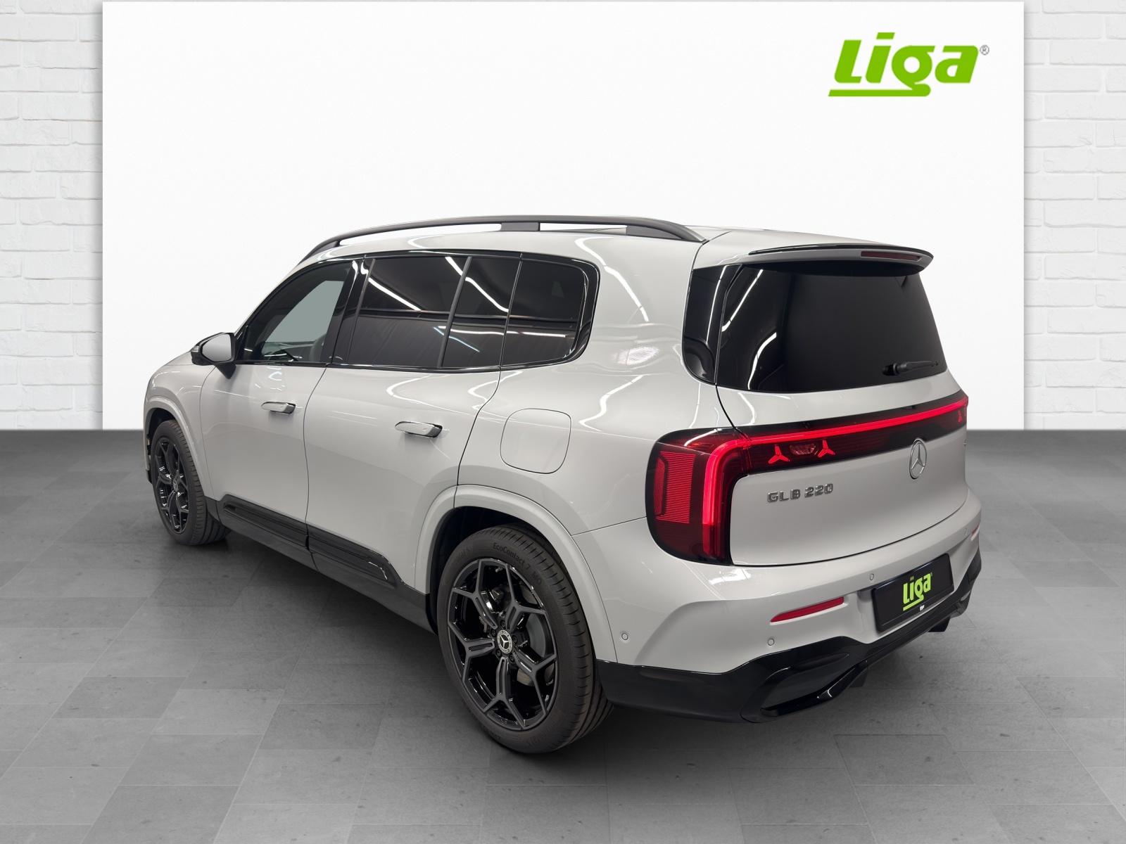 MERCEDES-BENZ GLB 220 AMG Line 4Matic - 4