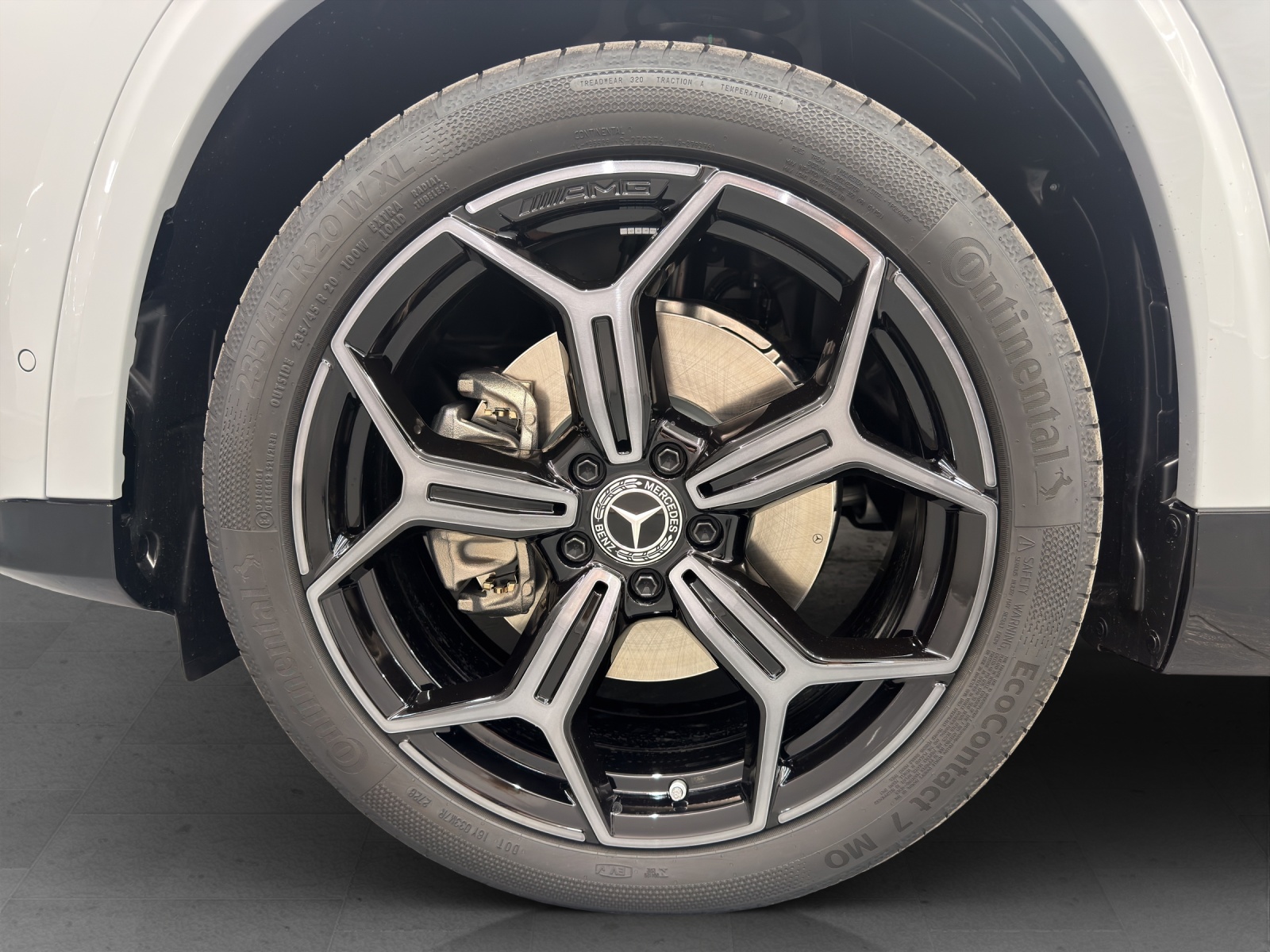 MERCEDES-BENZ GLB 220 AMG Line 4Matic - 6