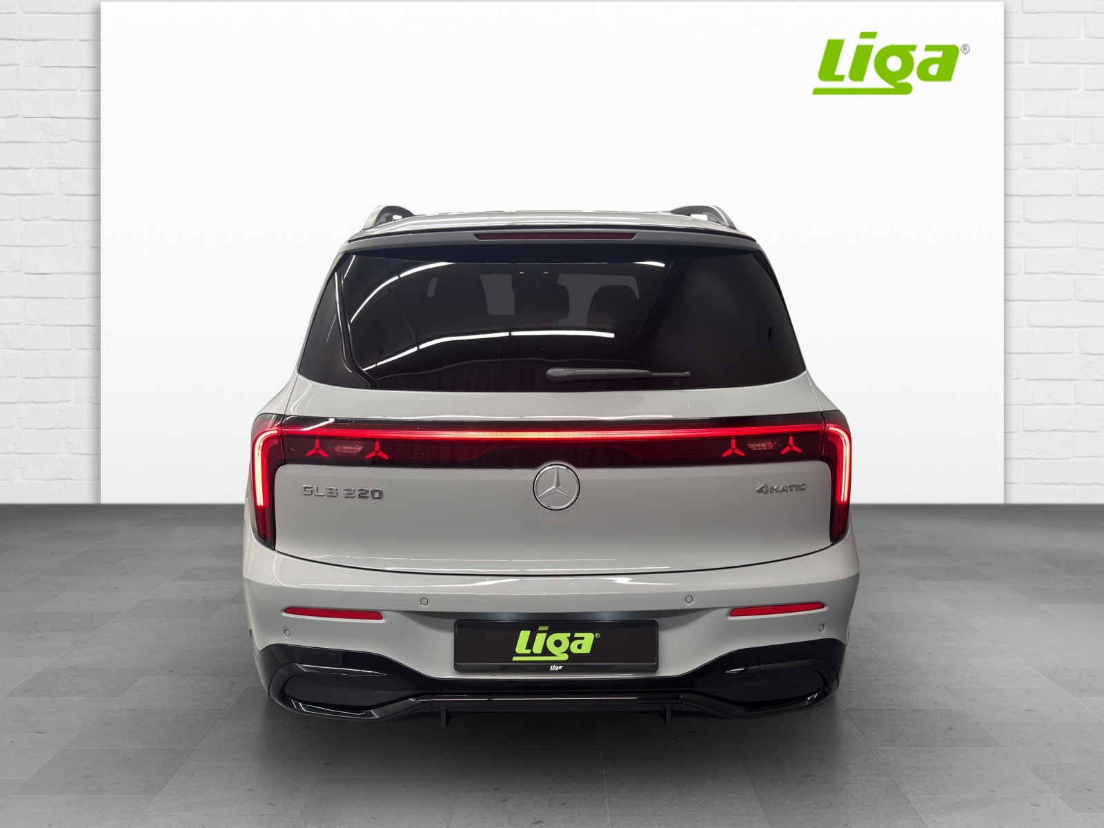 MERCEDES-BENZ GLB 220 AMG Line 4Matic - 5
