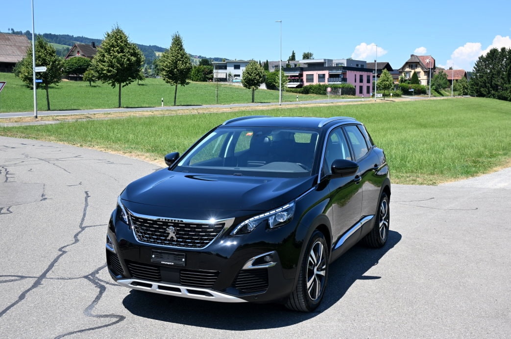 PEUGEOT 3008 1.5 BlueHDi GT Line EAT