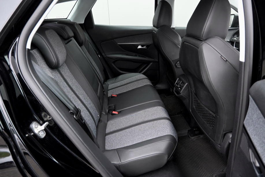 PEUGEOT 3008 1.5 BlueHDi GT Line EAT - 8