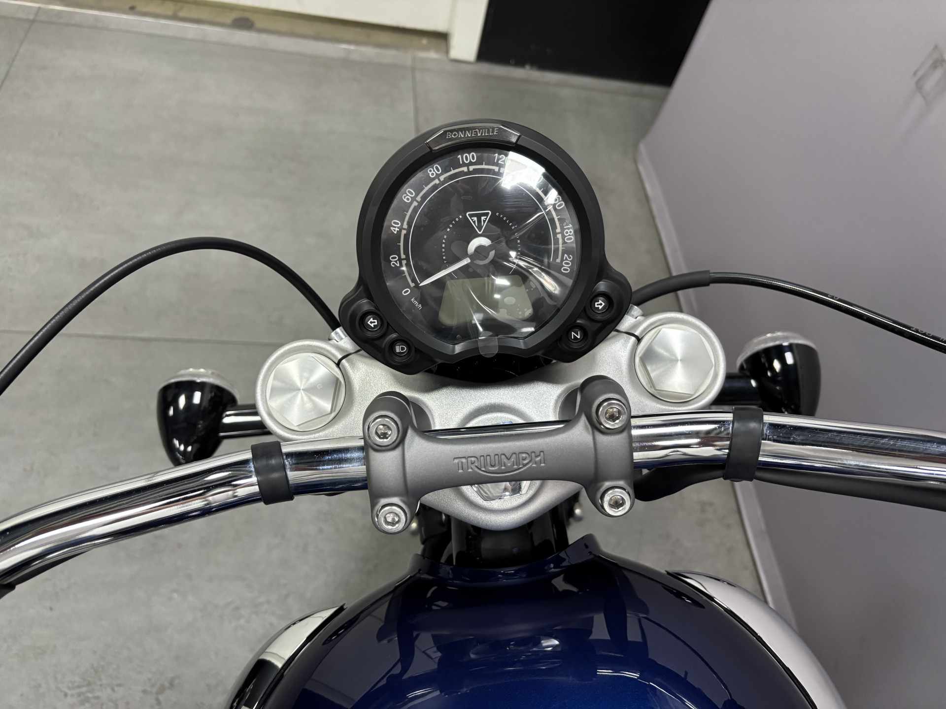 TRIUMPH Bonneville Speedmaster 1200 - 7