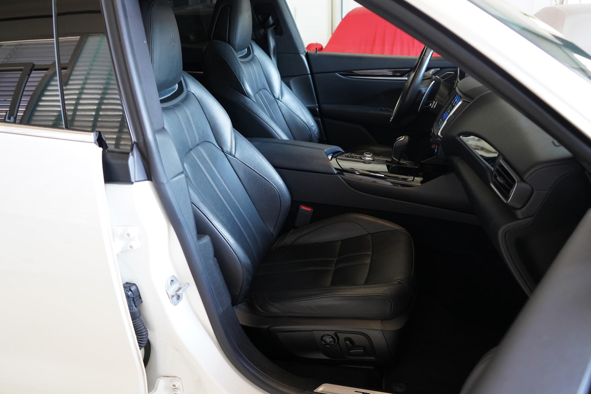 MASERATI Levante D 3.0 V6 GranSport Automatica - 26