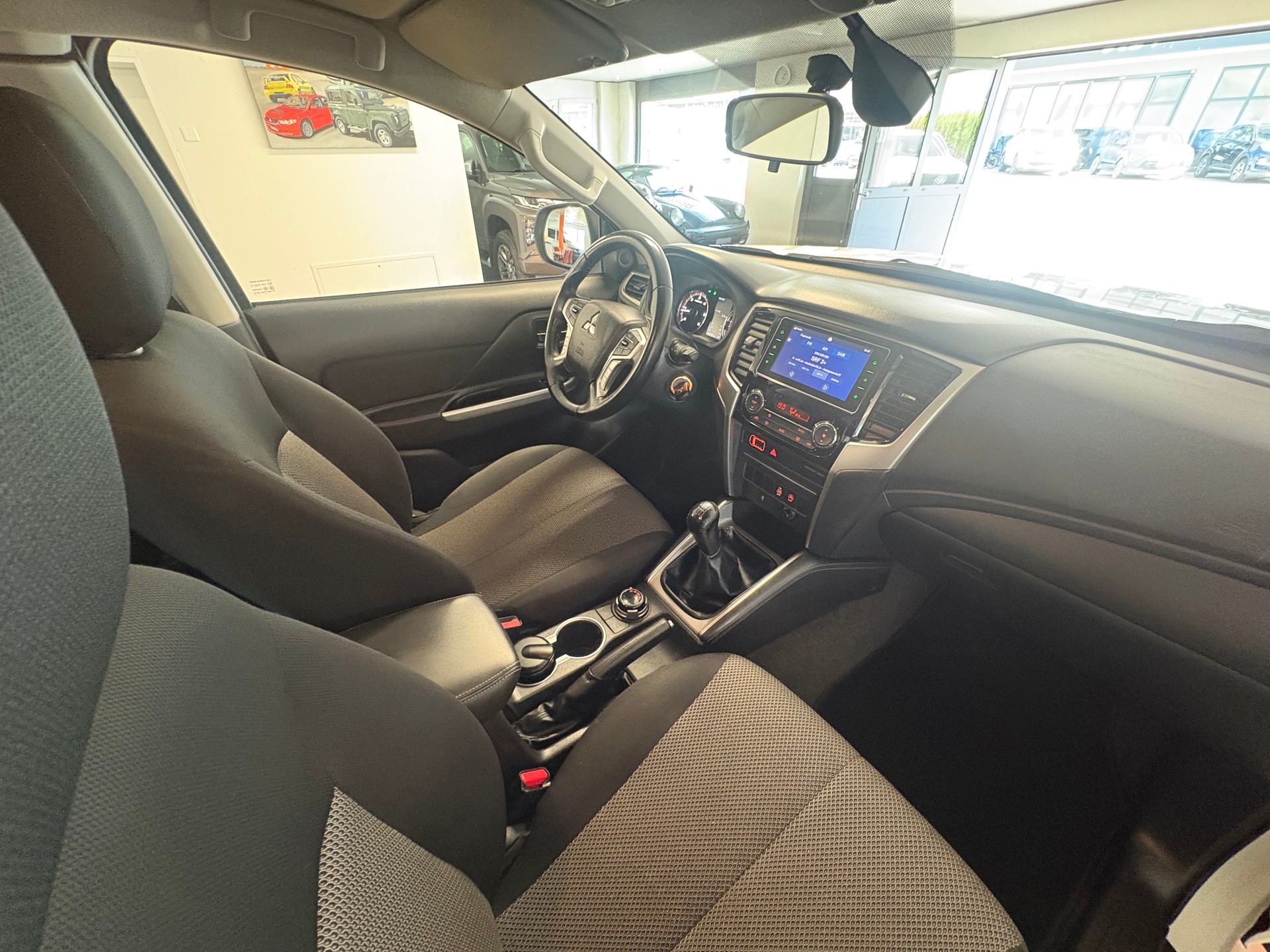 MITSUBISHI L 200 2.2 Style Club Cab - 10