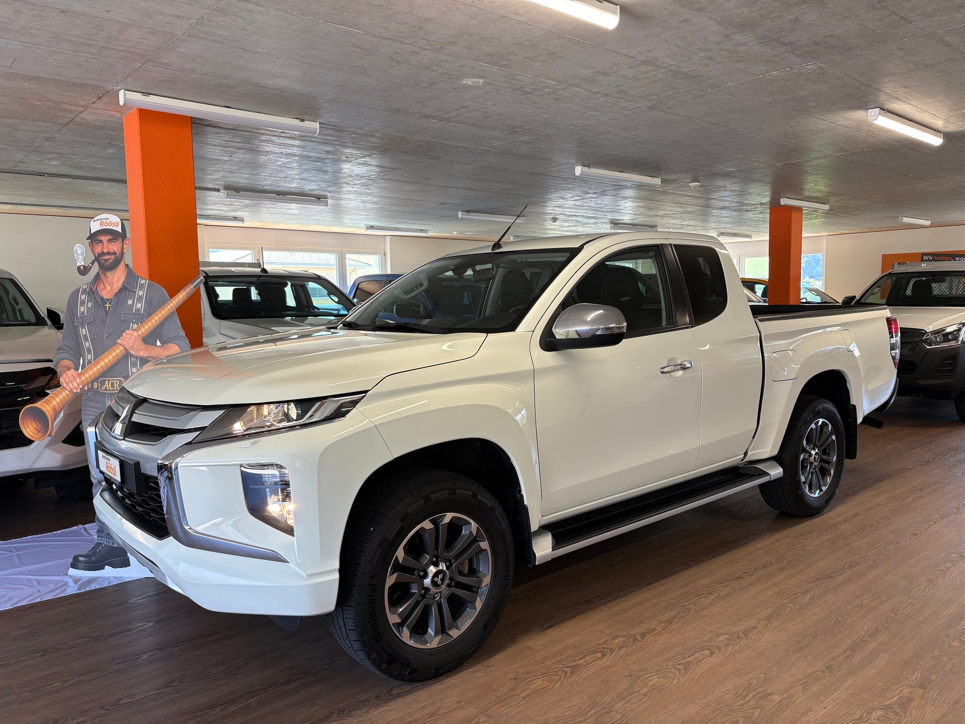 MITSUBISHI L 200 2.2 Style Club Cab - 3