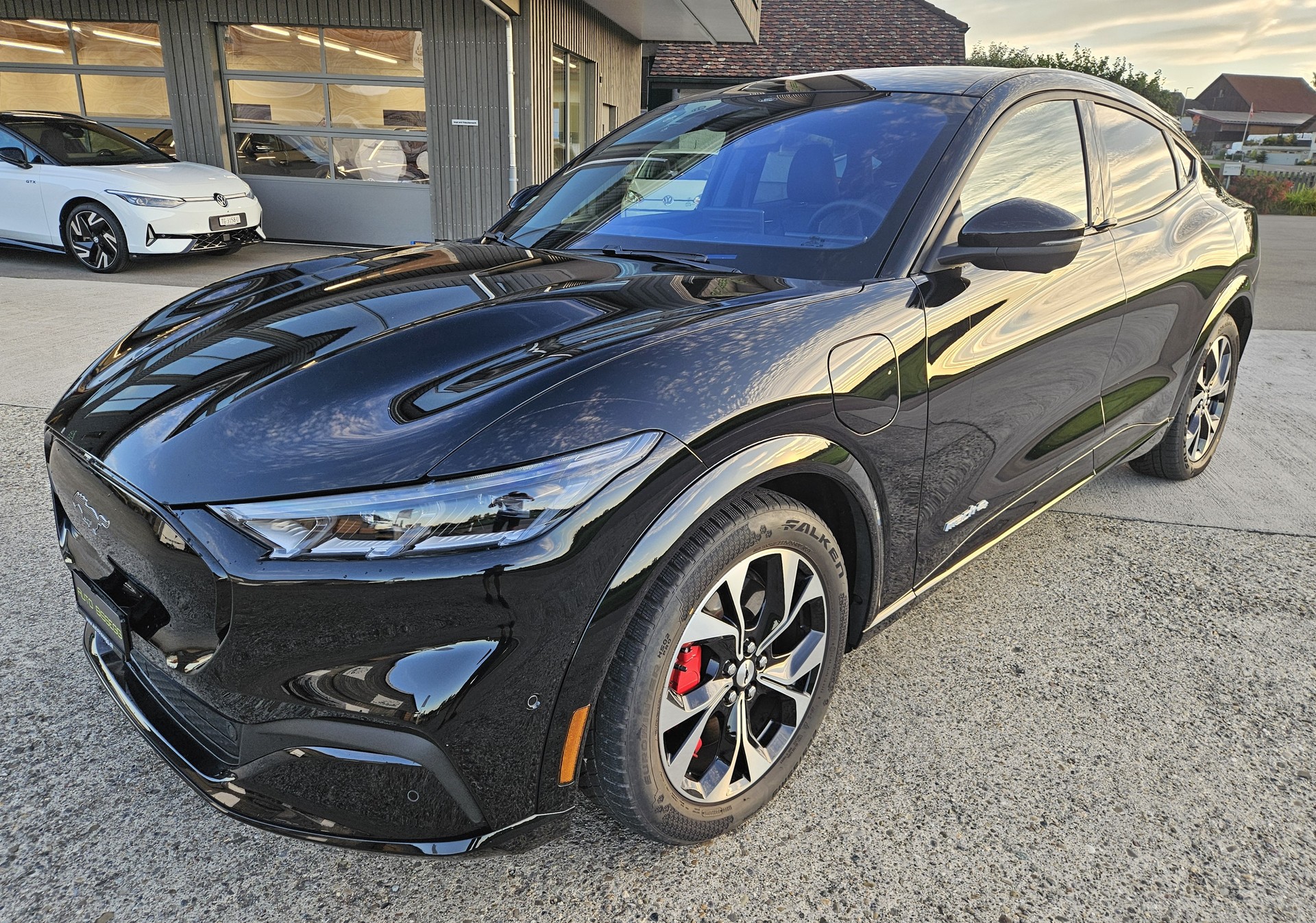 FORD Mustang MACH-E Premium AWD 72.6 kWh - 2