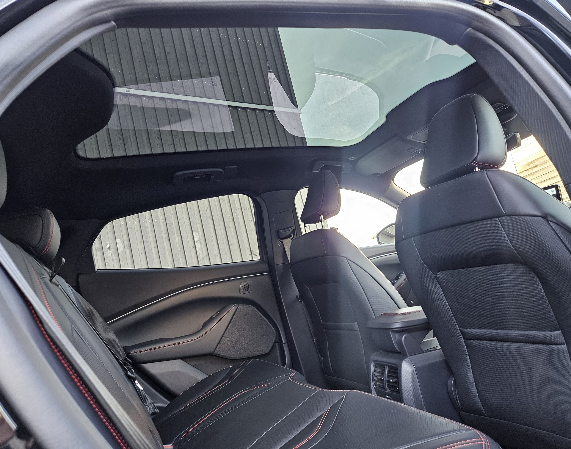 FORD Mustang MACH-E Premium AWD 72.6 kWh - 21