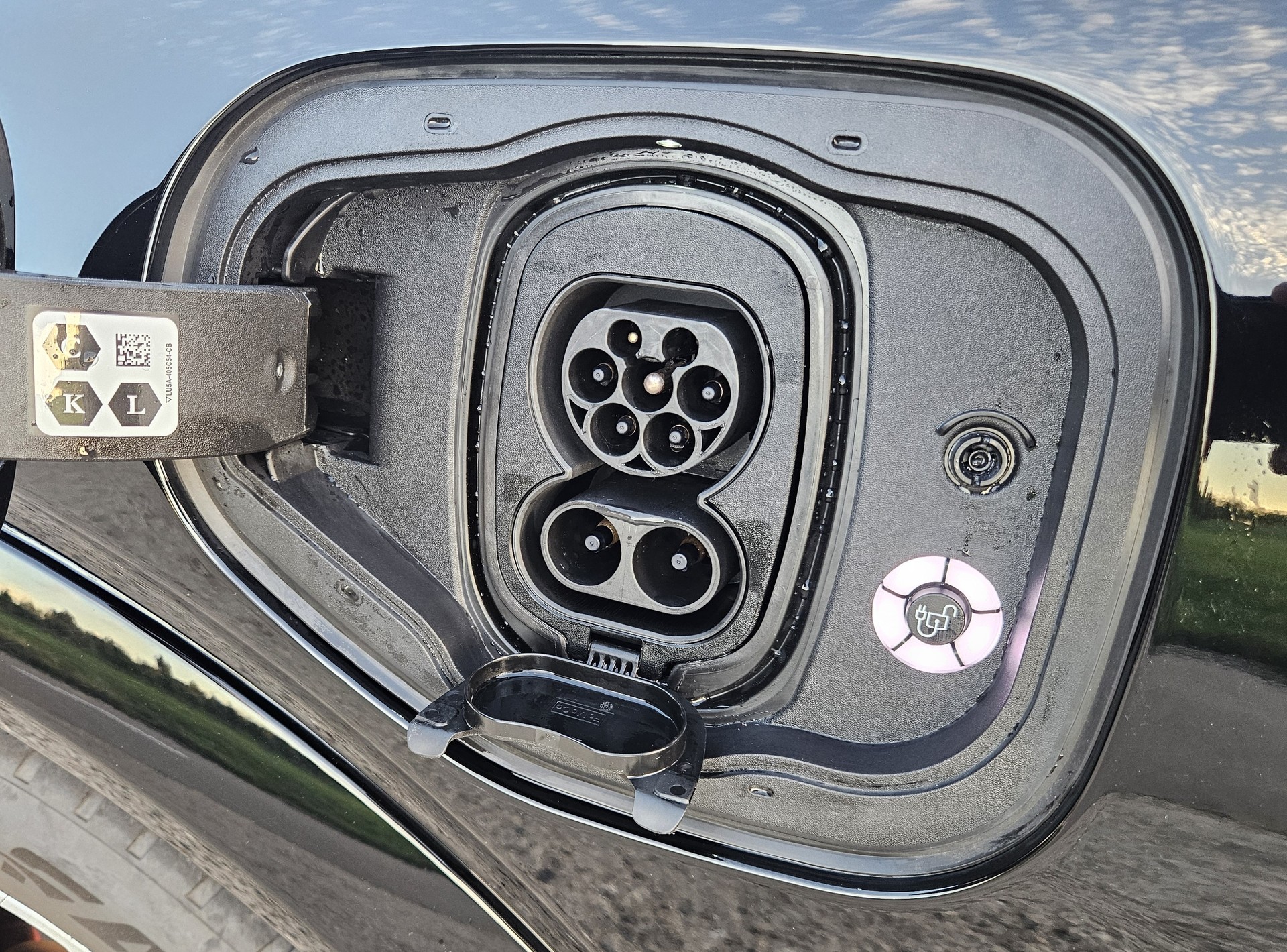 FORD Mustang MACH-E Premium AWD 72.6 kWh - 3