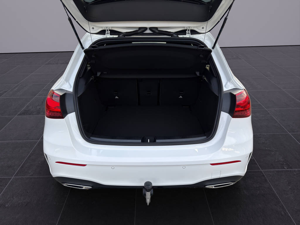 MERCEDES-BENZ A 220 AMG Line 4matic - 16