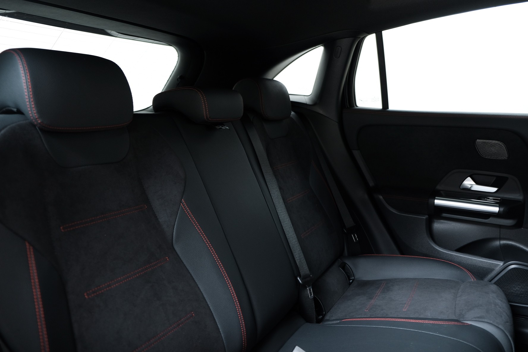 MERCEDES-BENZ GLA 250 4Matic 8G-DCT Swiss Star - 9