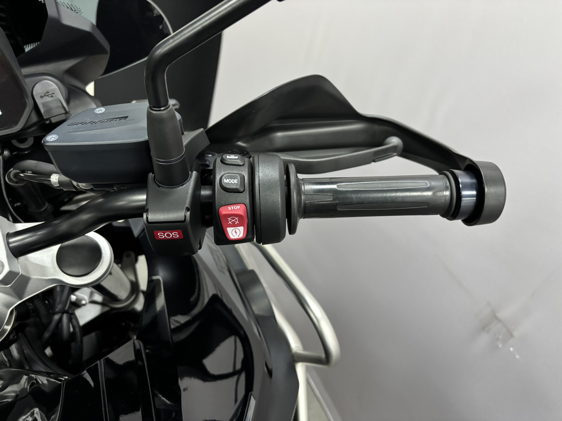 BMW F 750 GS Triple Black *** Garantie étendue 08.2028 *** - 7