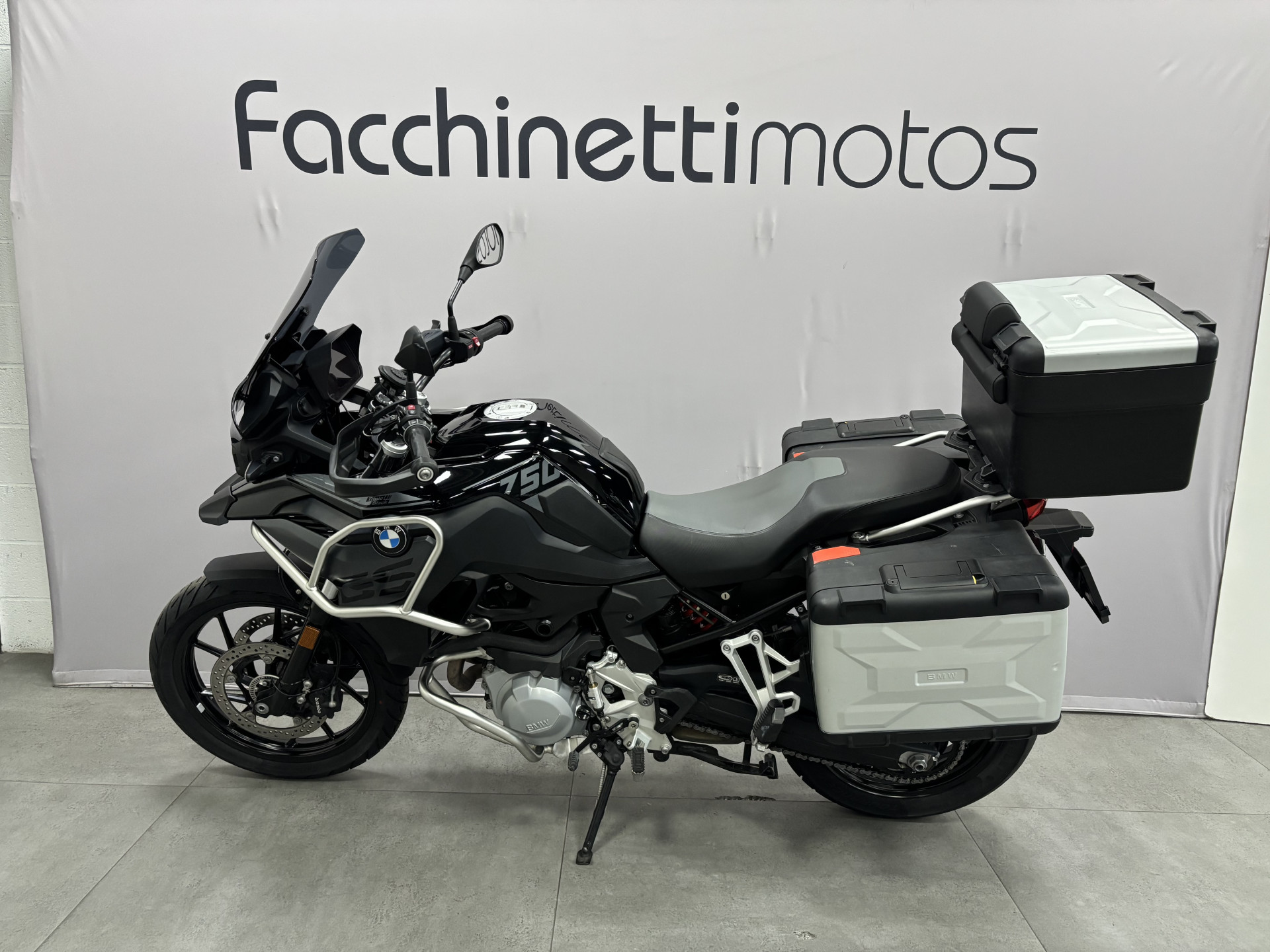 BMW F 750 GS Triple Black *** Garantie étendue 08.2028 *** - 4