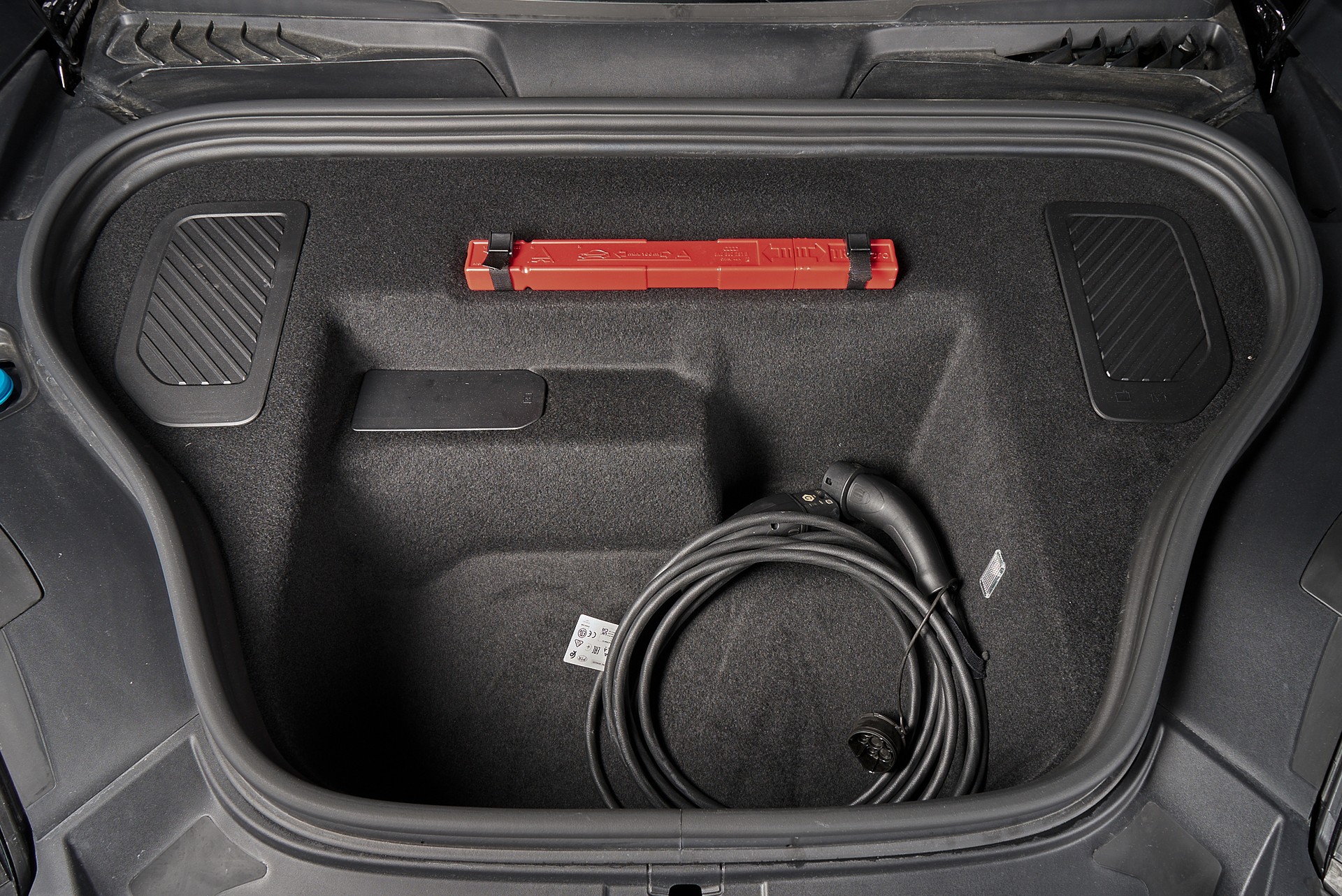 PORSCHE Macan 4 100kWh - 11