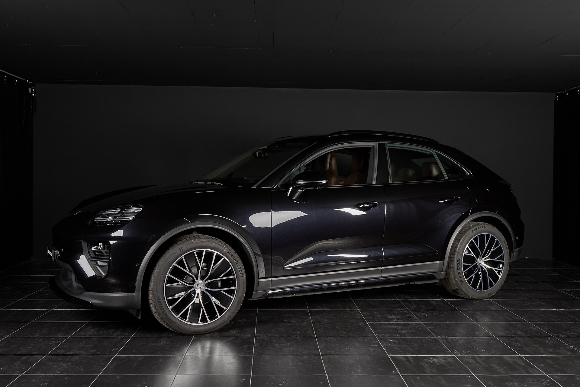 PORSCHE Macan 4 100kWh