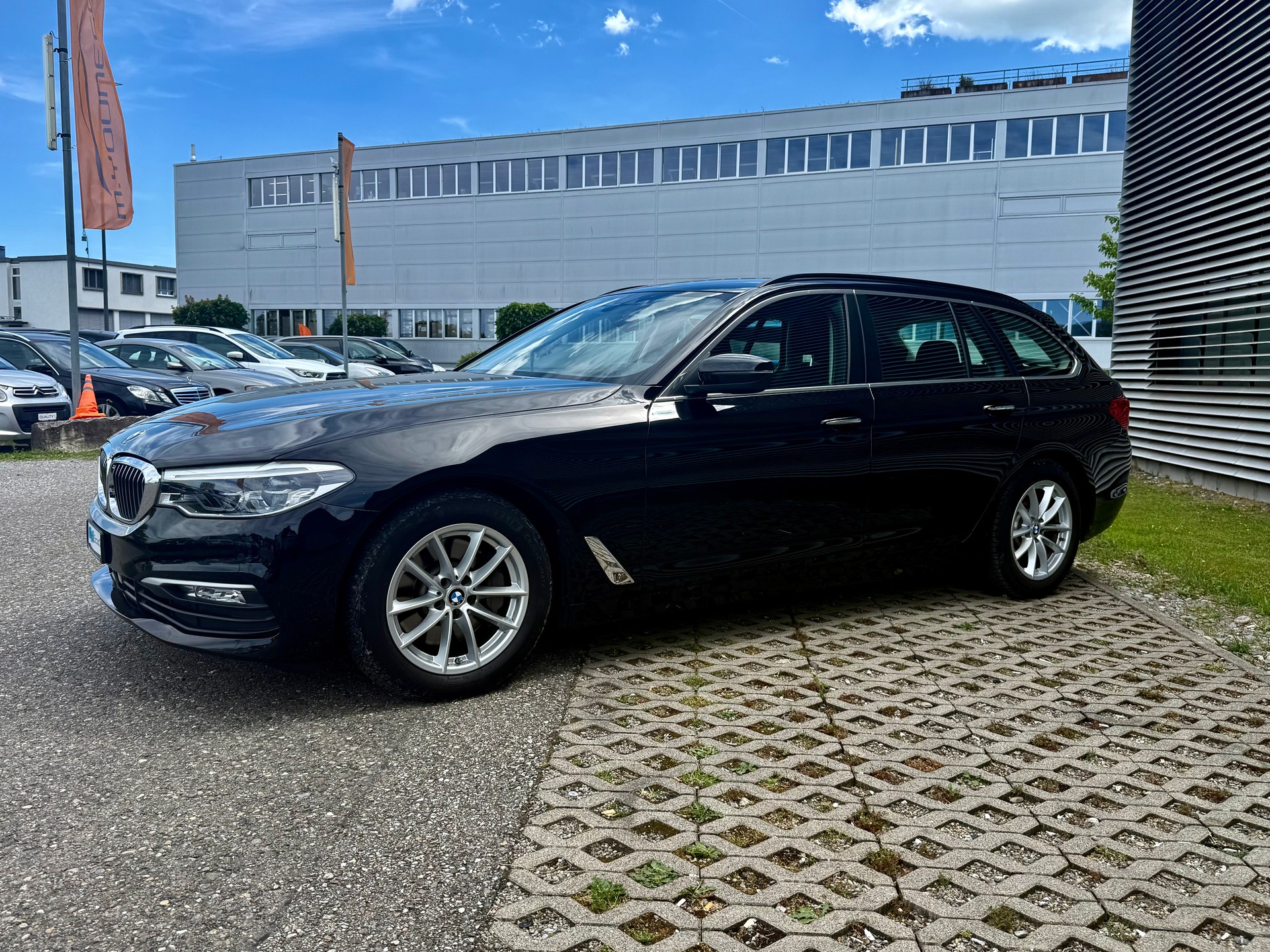 BMW 530d xDrive Touring Steptronic - 11