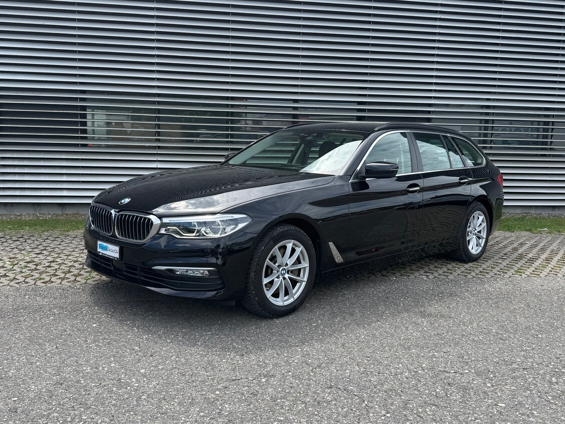 BMW 530d xDrive Touring Steptronic - 6